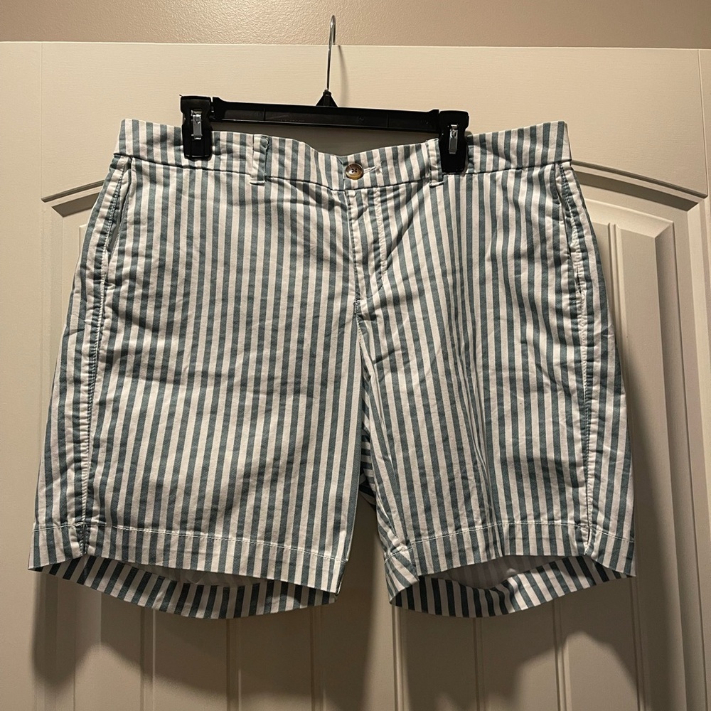 Old Navy Women’s Green and White Striped Shorts